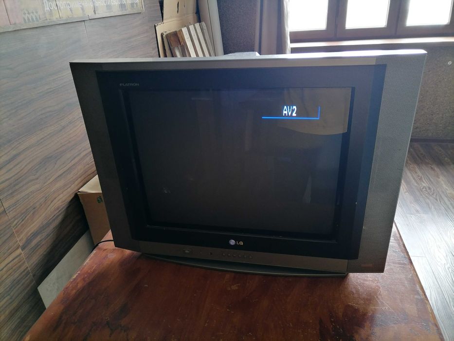 Телевизор ЭЛТ LG Flatron