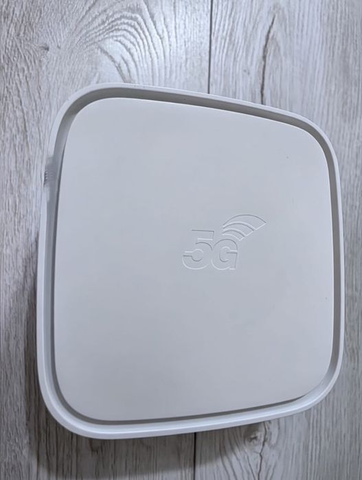 Router Huawei 5G CPE PRO 2 (functioneaza si cu cartelă SIM)