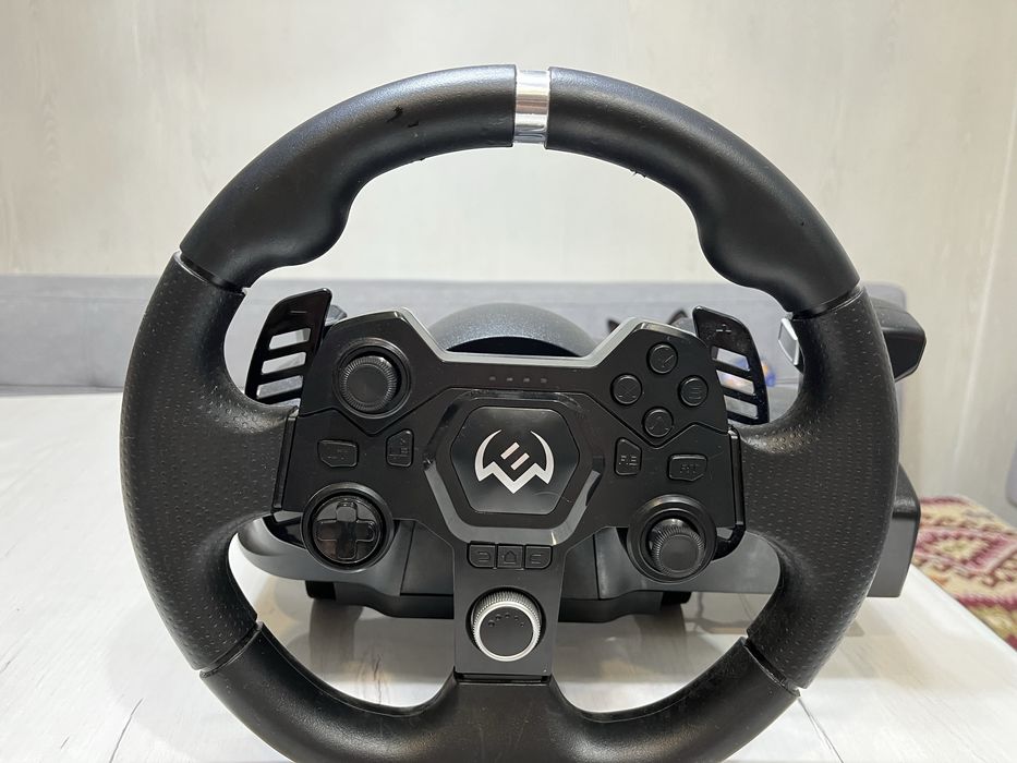 Руль игровой новый