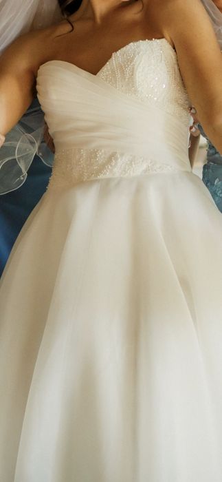 Булчинска рокля с корсет размер S до XL с було и перли