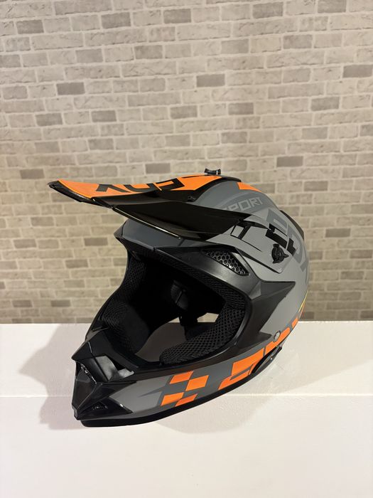 Casca enduro ca noua