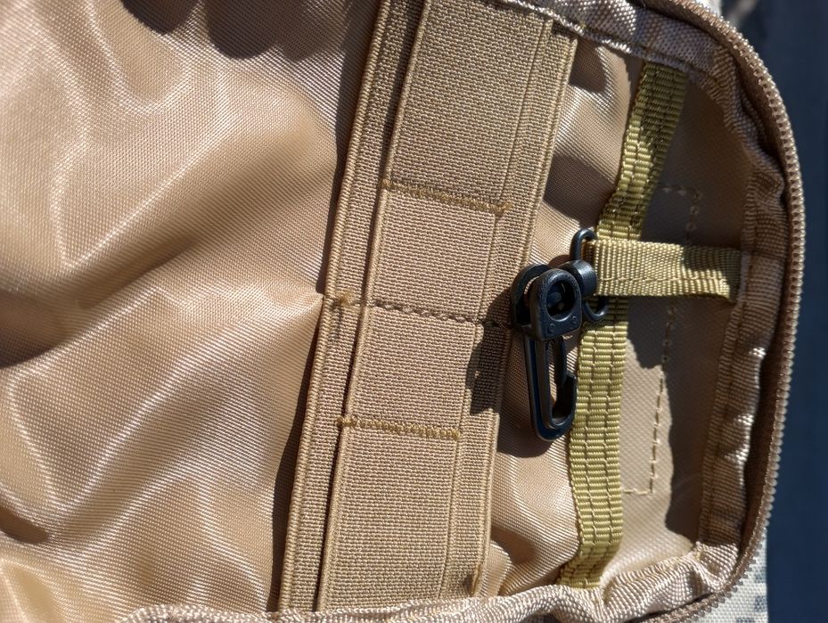 Само тук!Леко решние с бърз монтаж за колан или чанта!Компактен джоб с