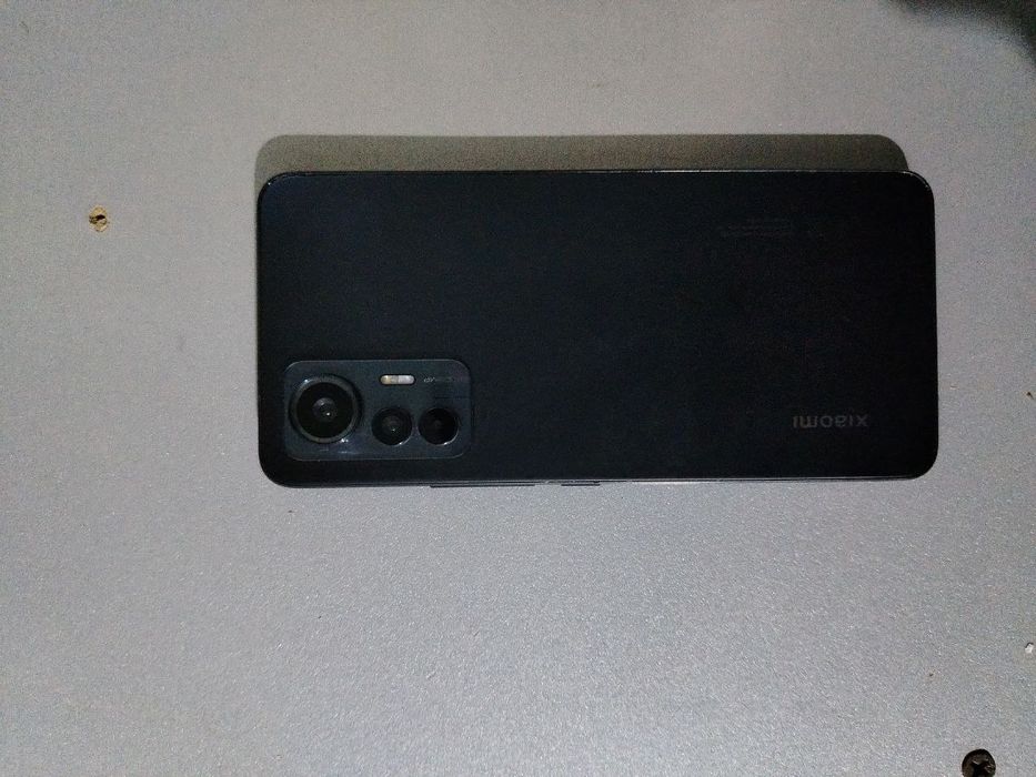 Xiomi 12 lite sotiladi!!