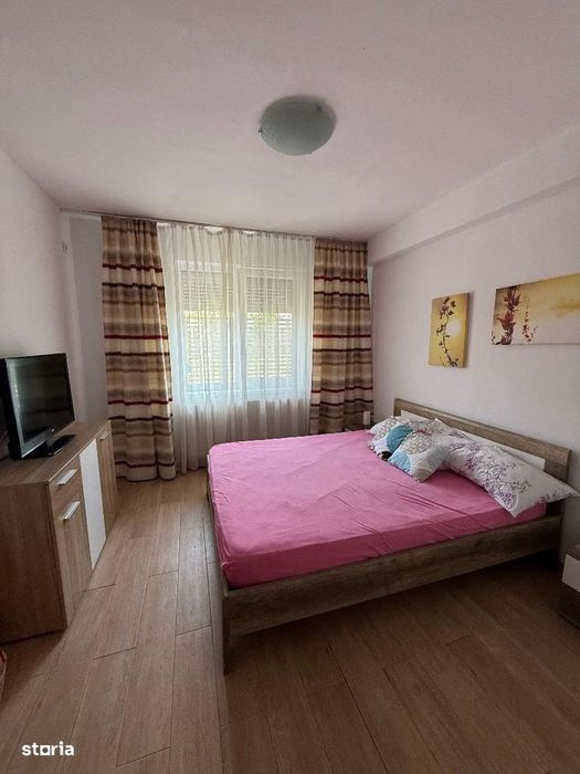 De inchiriat Apartament 3 camere cu teren, zona Cetate Lidl.