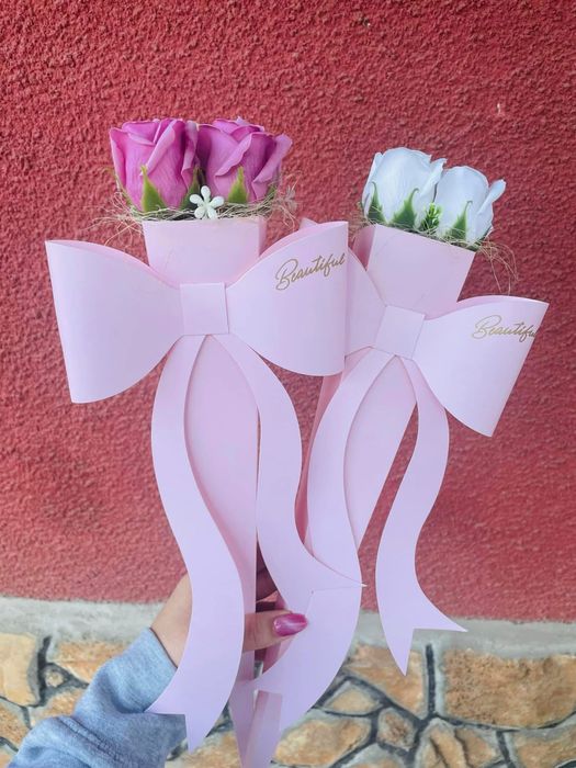 Кутии със сапунени рози