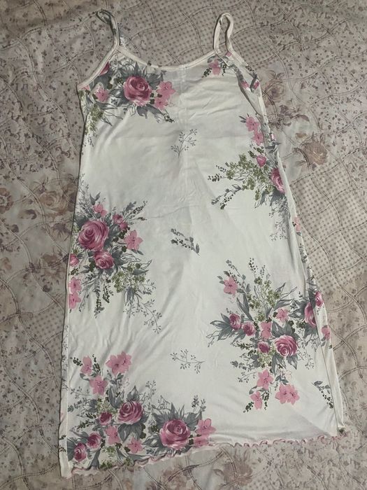 Чисто нова дамска нощница