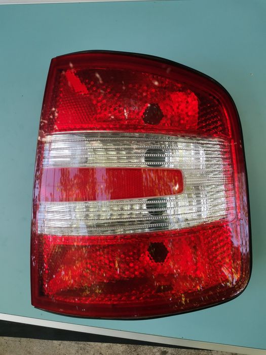 Stop Tripla, Semnalizare, SPATE  Dreaptapta SKODA FABIA COMBI , SEDAN