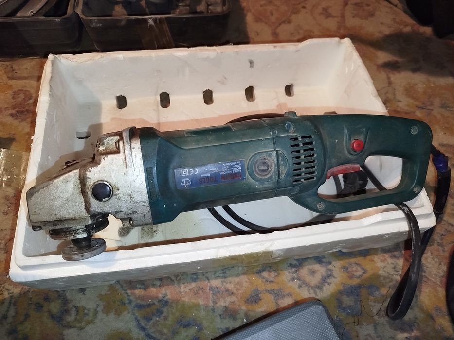 Продается болгарка б/у