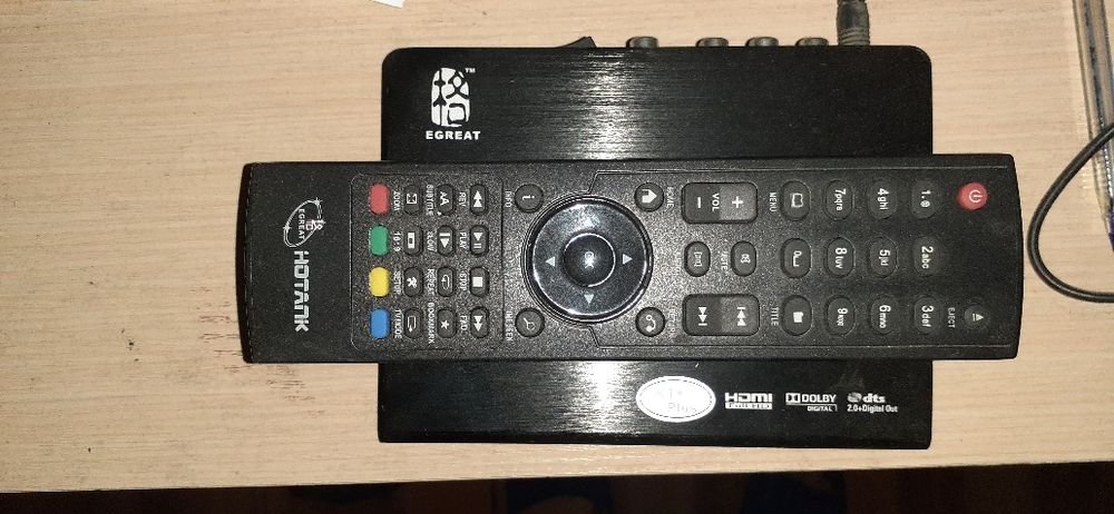 Спутник  тюнер  тв.