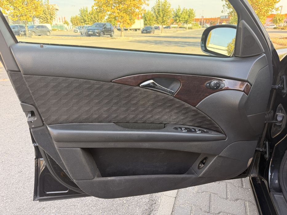MERCEDES-BENZ E-Class 2004 — imagine 4