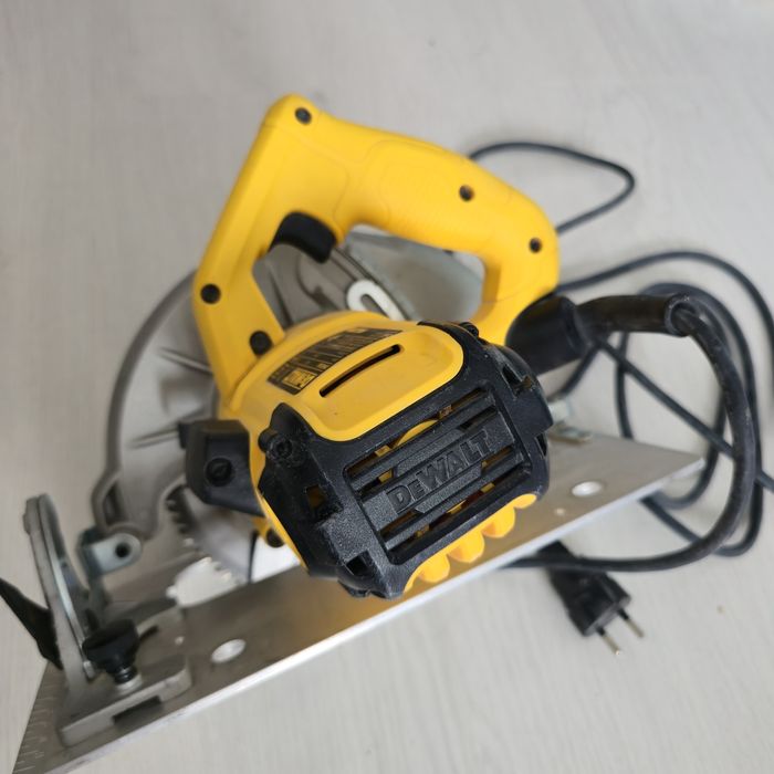 Оригинал DeWALT DWE565 циркулярная пила