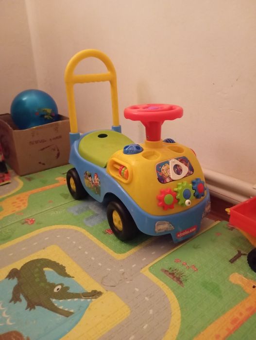 Машина детская толкатор