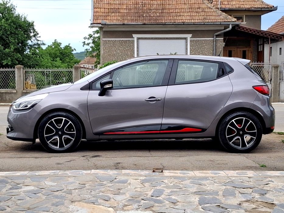 Renault clio 1,2 benzina MPI  aspirat  euro 5  Navigație led 2016