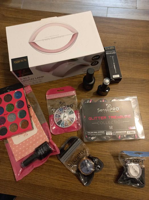 Kit/Produse pentru unghii cu gel