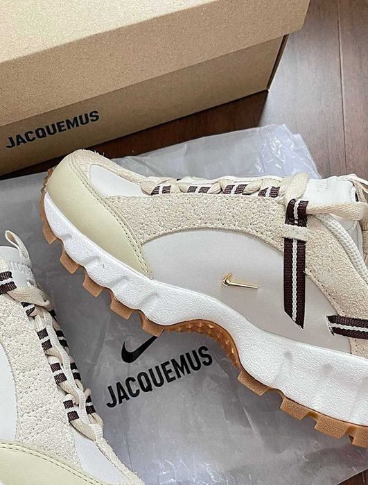 Jacquemus x Nike Air Humar