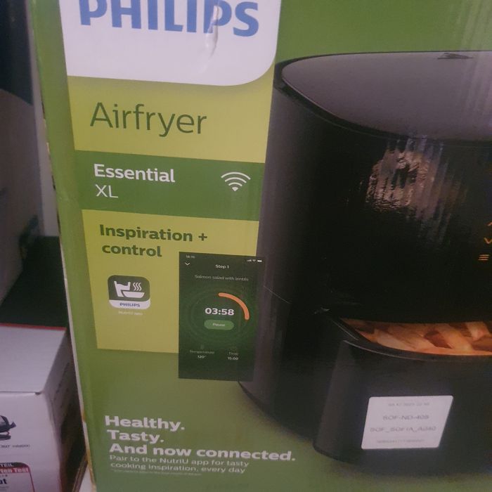 Продавам фритюрник АirFire Philips