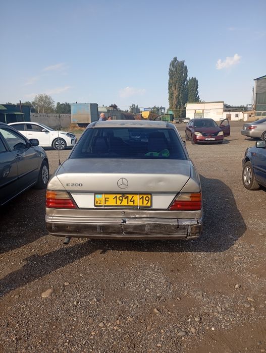 Mercedes Benz Е 200