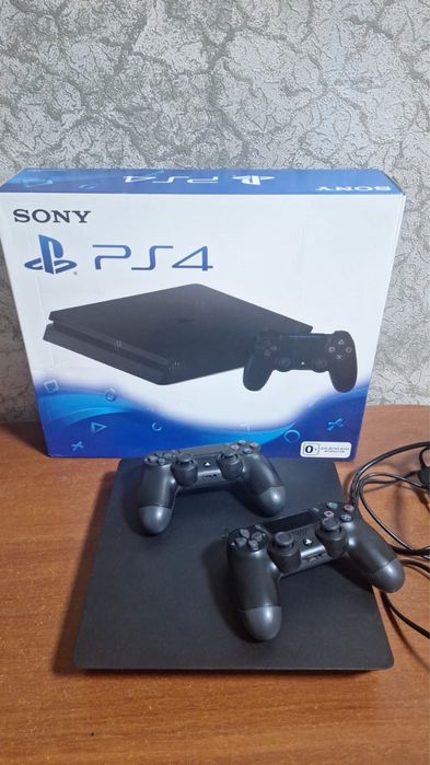 Playstation 4 Slim