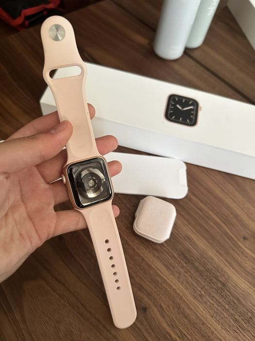 Apple watch 5 series