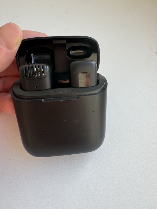 Петличный микрофон wireles