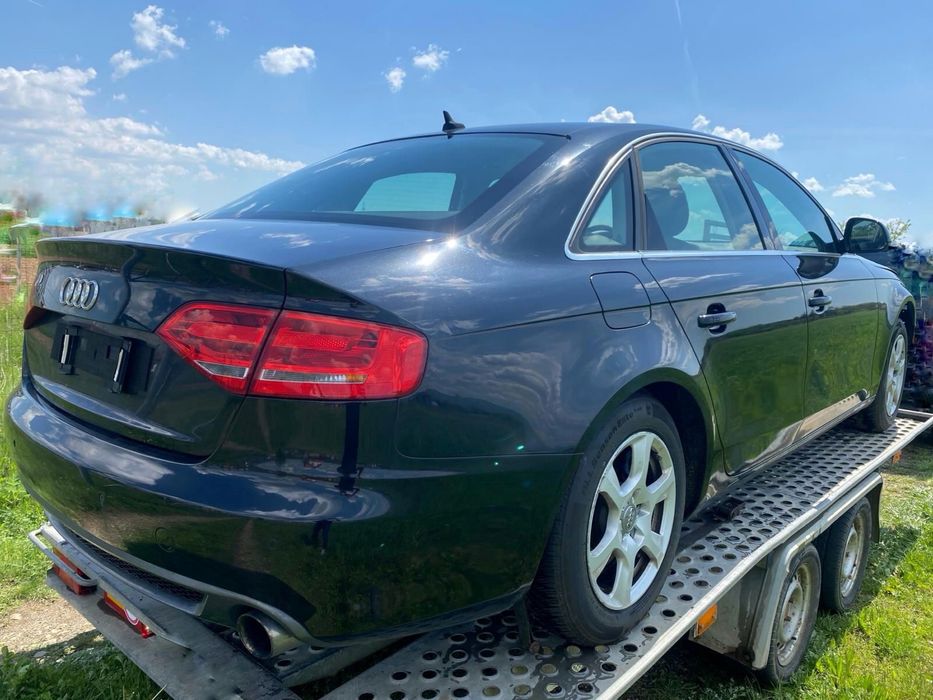 Piese/accesorii Audi A4 b8 1.8tfsi cod:CDHA Culoare:LZ9Y