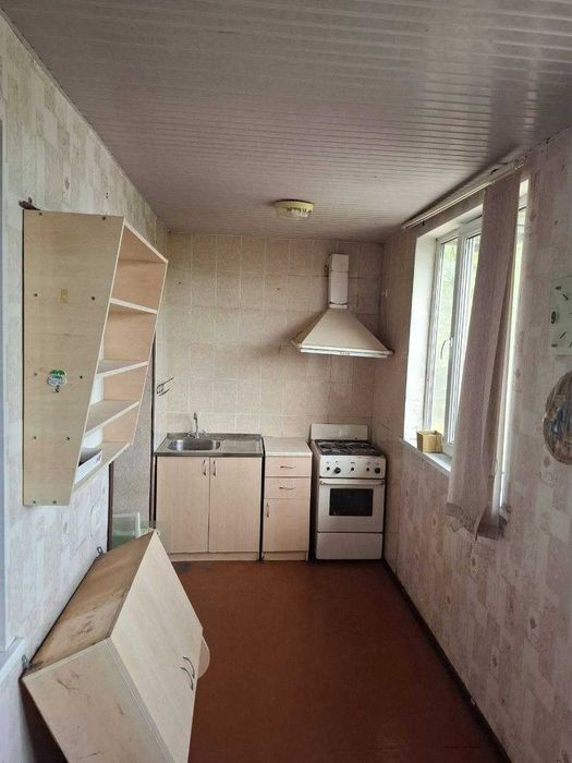 Срочно Продается 3-х Комнатная Квартира.