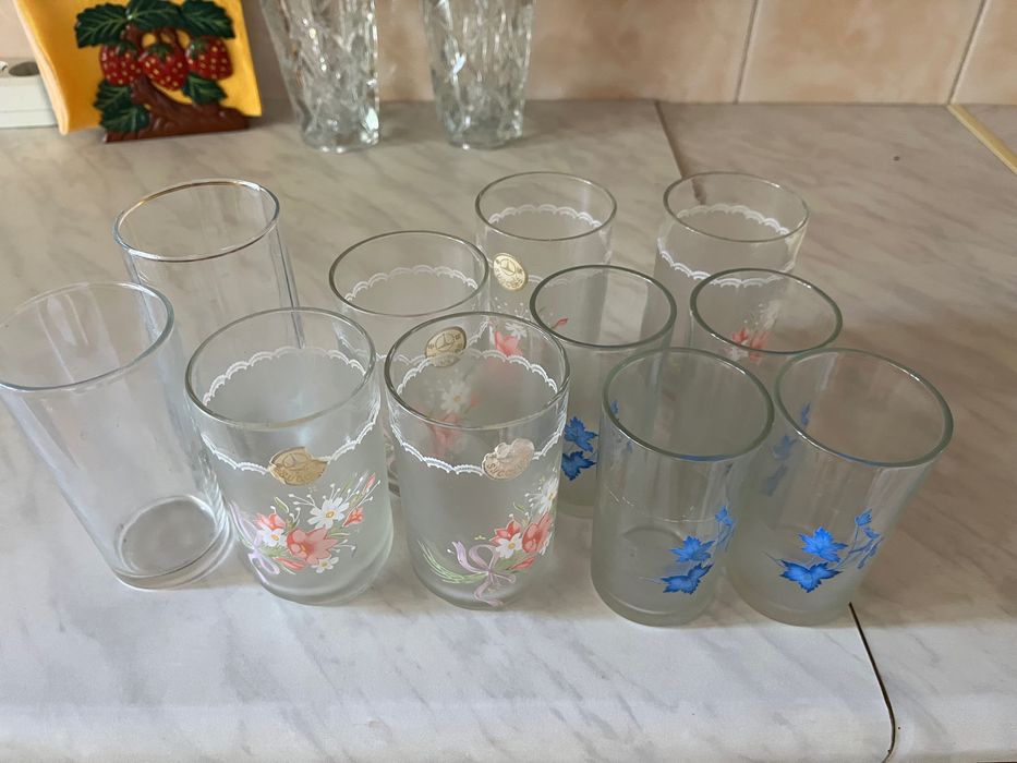 Продам посуду разную, менажницу
