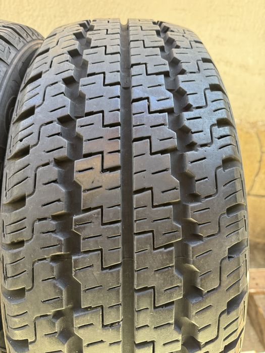 215 60 16C Kumho