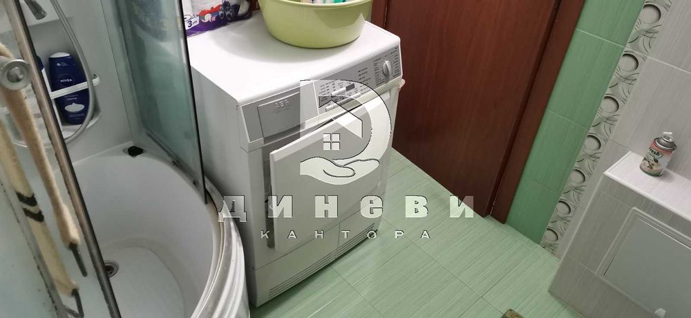 Продава се Двустаен апартамент в Стара Загора, Самара 3 - 61 кв.м за 1181 €/кв.м - Снимка #11