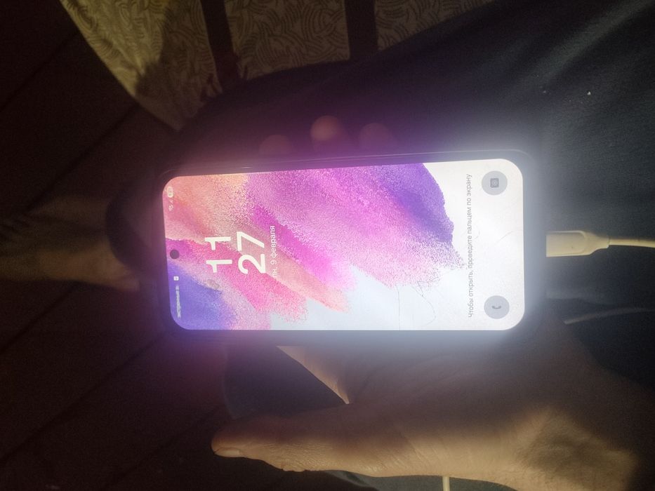 Продам Samsung s21 Fe