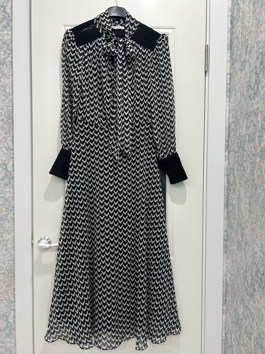 Продам платья за 5000