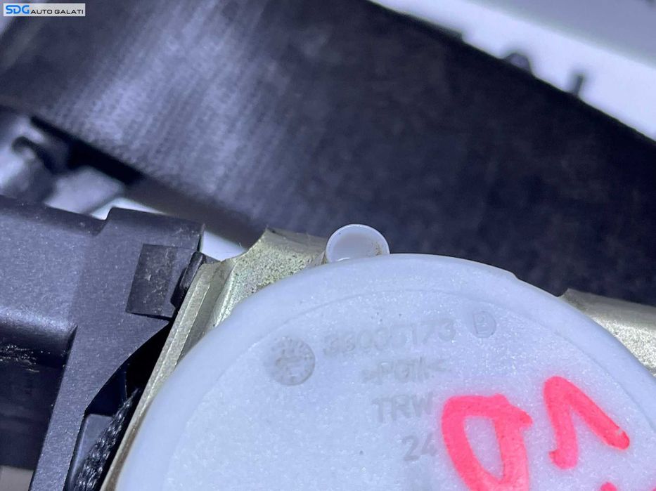 Set Centuri Siguranta Fata Stanga Dreapta BMW Seria 3 F30 F31 F80 2011 - 2019 Cod 33035173B 33035173 34078320C 34078320 34078319C 34078319