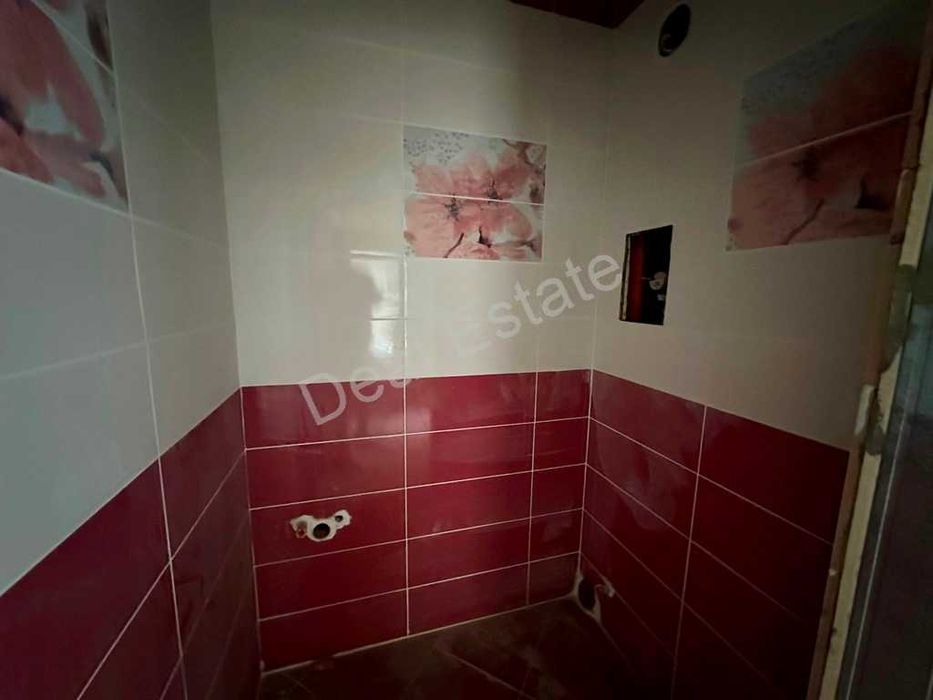 Продава се Тристаен апартамент в Благоевград, Баларбаши - 151 кв.м за 1120 €/кв.м - Снимка #8