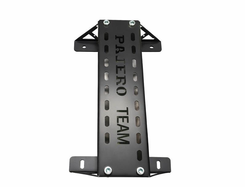 Стойка на мястото на резервната гума