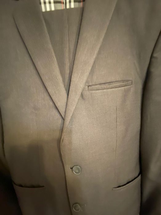 Продам костюм...