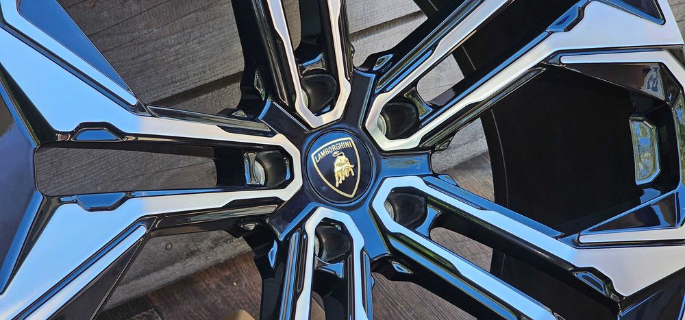 24 цола КОВАНИ джанти за Lamborghini Urus  Made in Germany