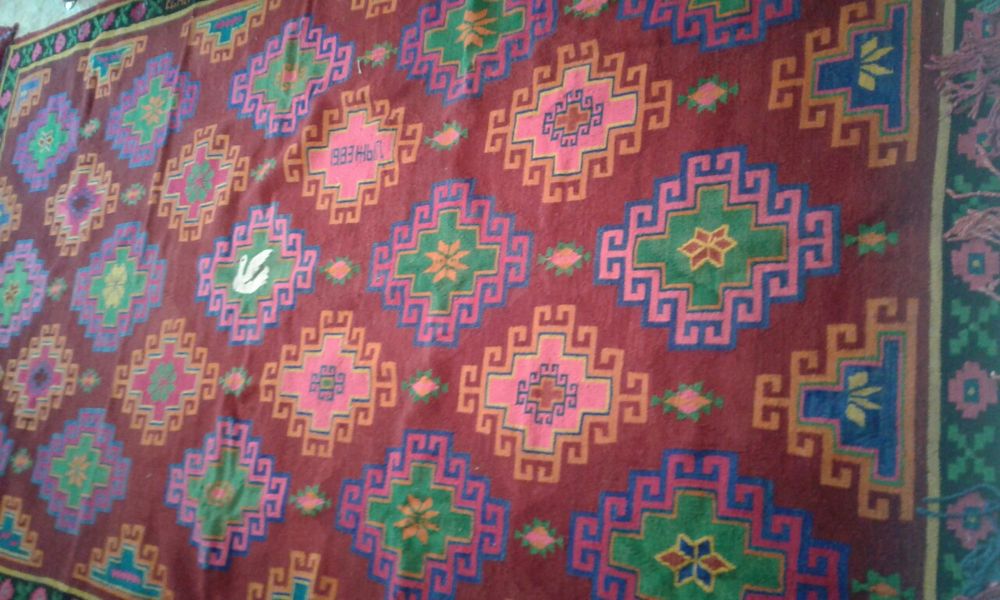 Ковер ,новый ручная работа