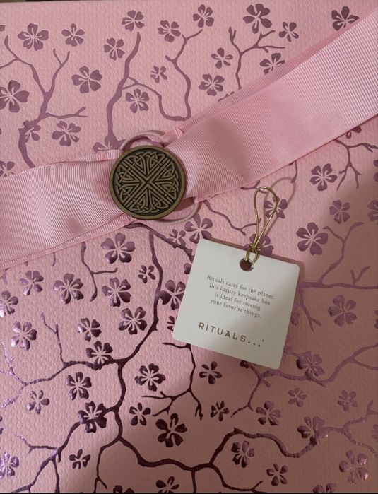Подарочная коробка RITUALS…
