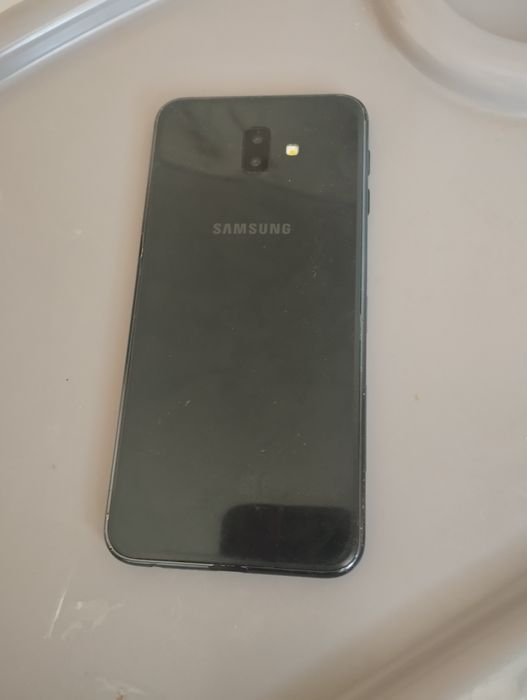 Продам Самсунг J6+