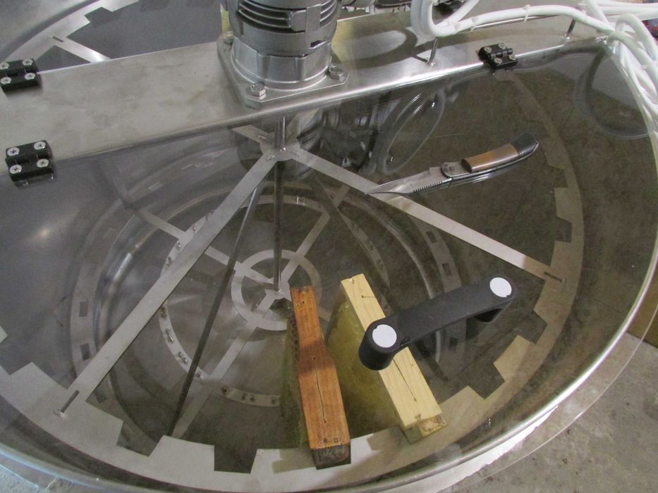 Центрофуга за вадене на мед