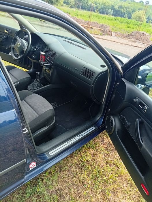 VOLKSWAGEN Golf 2000 — imagine 5