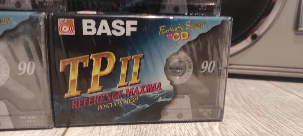 Casete audio BASF sigilate