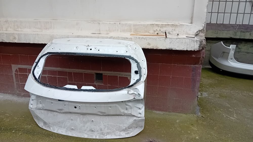 Ассалому алайкум  Haval H6 орка багаж миятинаси бор .