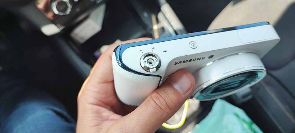 Samsung Galaxy Camera EK-GC100
