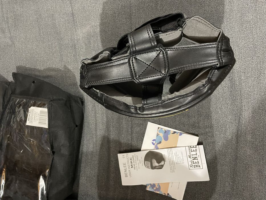 Каска за бокс benlee