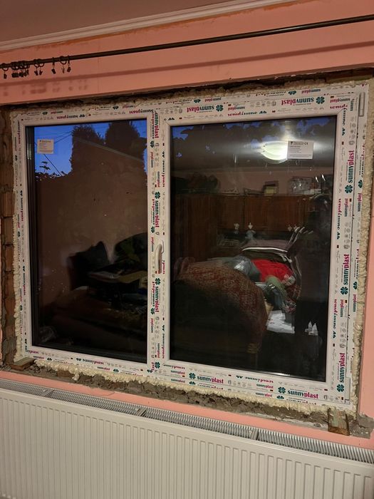 Vând geamuri și uși de termopan noi și second hand