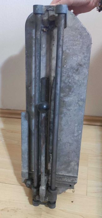 1бр. Професионална ръчна машина за рязане на плочки