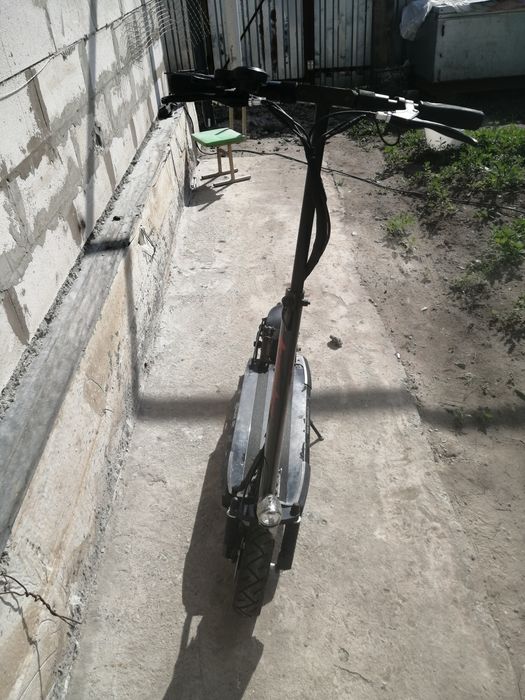 Продам электро самокат kaabo