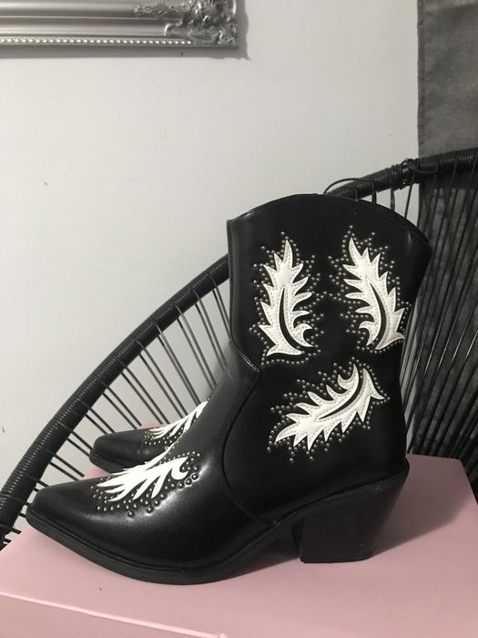 Ciocate cowboy negre