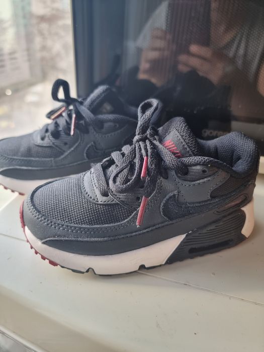 Nike air max детски 27 номер
